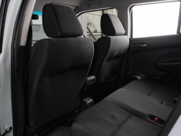 Suzuki Swift IV с пробегом 2013 года, цена 1 000 000 рублей, 128091 км, хэтчбек, Автокод Объявления