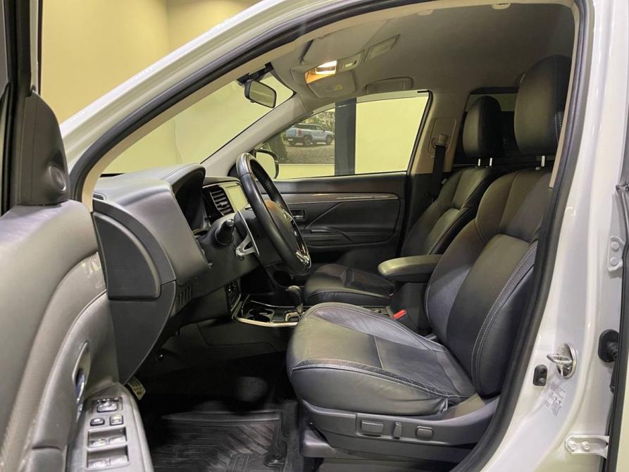 Mitsubishi Outlander III Рестайлинг 3 Новосибирск  - изображение 12
