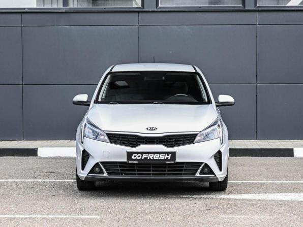 Kia Rio IV Рестайлинг с пробегом 2021 года, цена 1 634 000 рублей, 120071 км, седан, Автокод Объявления