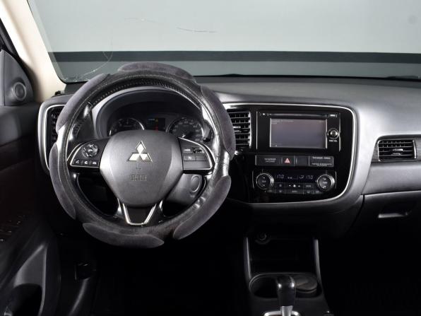 Mitsubishi Outlander III Рестайлинг 2 с пробегом 2016 года, цена 1 949 999 рублей, 86948 км, внедорожник, Автокод Объявления