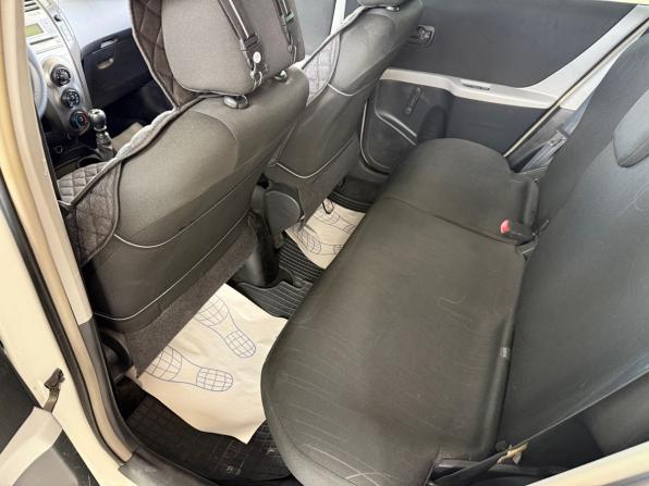 Toyota Yaris II с пробегом 2009 года, цена 640 000 рублей, 217025 км, хэтчбек, Автокод Объявления