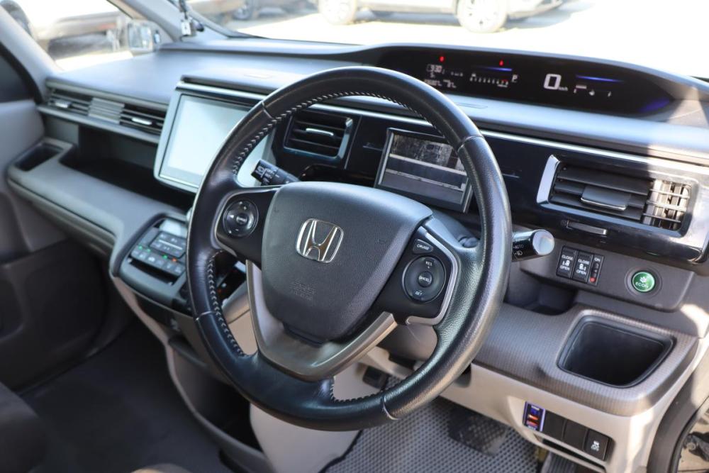 Honda Stepwgn V Санкт-Петербург  - изображение 9