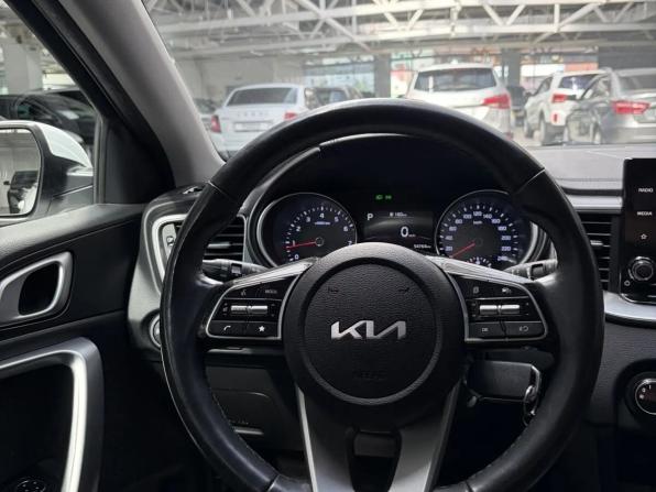 Kia Ceed III Рестайлинг с пробегом 2022 года, цена 2 010 000 рублей, 54763 км, хэтчбек, Автокод Объявления
