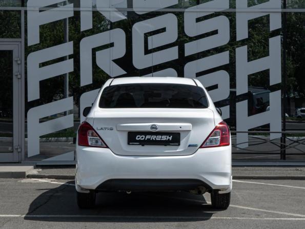 Nissan Latio I (N17) Рестайлинг с пробегом 2015 года, цена 699 000 рублей, 136112 км, седан, Автокод Объявления