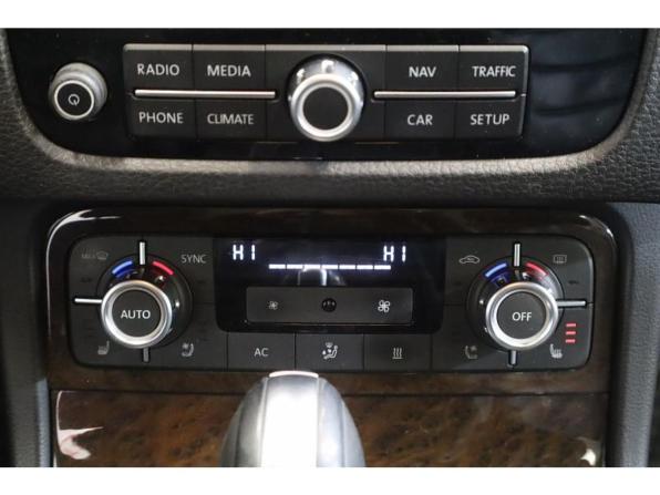 Volkswagen Touareg II с пробегом 2013 года, цена 2 156 000 рублей, 229914 км, внедорожник, Автокод Объявления