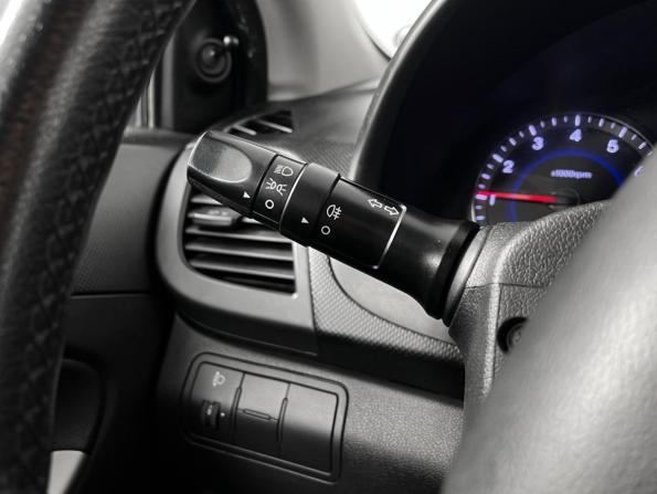 Hyundai Solaris I Рестайлинг с пробегом 2015 года, цена 675 000 рублей, 207726 км, хэтчбек, Автокод Объявления