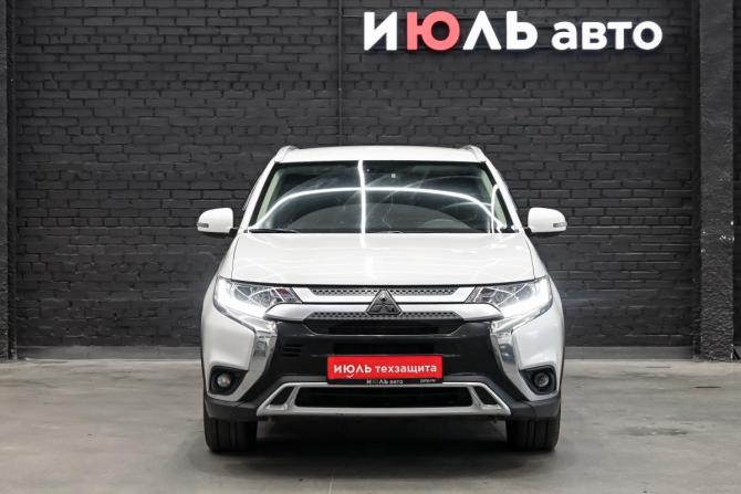 Mitsubishi Outlander III Рестайлинг 3 с пробегом 2019 года, цена 1 950 000 рублей, 211728 км, внедорожник, Автокод Объявления