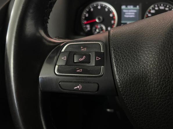 Volkswagen Tiguan I Рестайлинг с пробегом 2011 года, цена 1 095 000 рублей, 257112 км, внедорожник, Автокод Объявления
