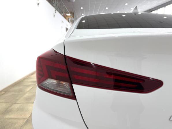Hyundai Elantra VI (AD) Рестайлинг с пробегом 2019 года, цена 1 800 000 рублей, 67419 км, седан, Автокод Объявления