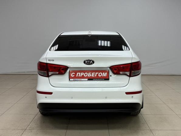 Kia Rio III Рестайлинг с пробегом 2017 года, цена 1 135 000 рублей, 134630 км, седан, Автокод Объявления
