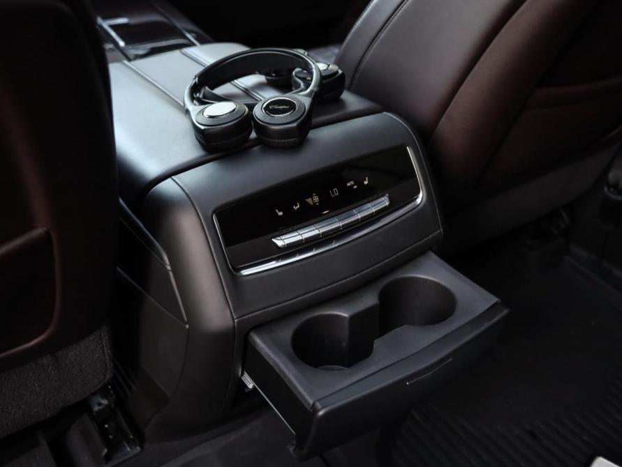 Cadillac Escalade V Санкт-Петербург  - изображение 25