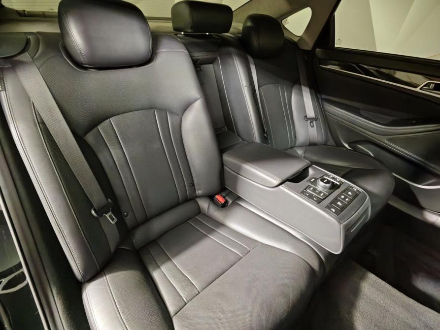 Hyundai Genesis II Москва  - изображение 17
