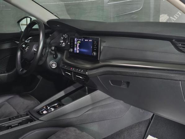 Skoda Octavia IV (A8) с пробегом 2021 года, цена 2 330 000 рублей, 63000 км, лифтбек, Автокод Объявления