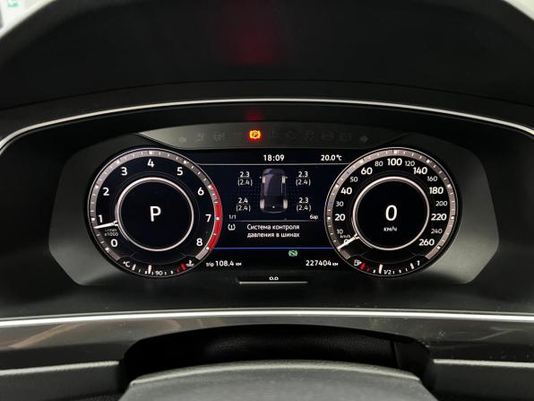 Volkswagen Tiguan II с пробегом 2017 года, цена 2 099 000 рублей, 227395 км, внедорожник, Автокод Объявления