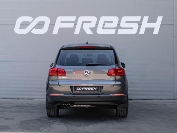 Volkswagen Tiguan I Рестайлинг с пробегом 2011 года, цена 1 500 000 рублей, 101450 км, внедорожник, Автокод Объявления
