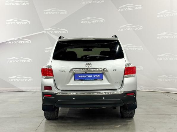 Toyota Highlander II (XU40) Рестайлинг с пробегом 2013 года, цена 1 850 000 рублей, 239510 км, внедорожник, Автокод Объявления