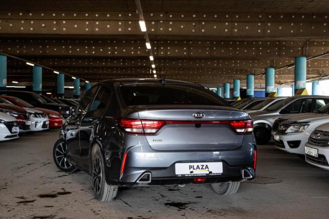 Kia Rio IV Рестайлинг с пробегом 2020 года, цена 1 418 000 рублей, 64778 км, седан, Автокод Объявления