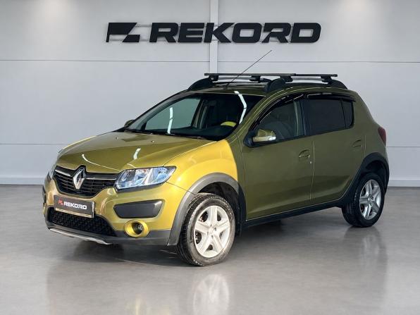 Renault Sandero II с пробегом 2015 года, цена 839 000 рублей, 72017 км, хэтчбек, Автокод Объявления