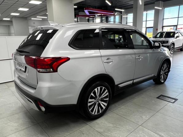 Mitsubishi Outlander III Рестайлинг 3 с пробегом 2020 года, цена 2 550 000 рублей, 76625 км, внедорожник, Автокод Объявления