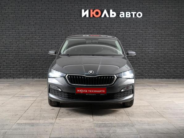 Skoda Rapid II с пробегом 2021 года, цена 1 460 000 рублей, 90590 км, лифтбек, Автокод Объявления