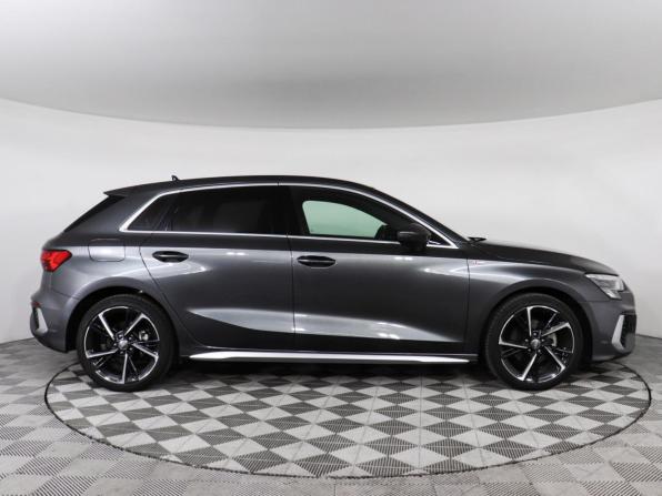 Audi A3 IV (8Y) с пробегом 2021 года, цена 2 947 000 рублей, 35346 км, хэтчбек, Автокод Объявления