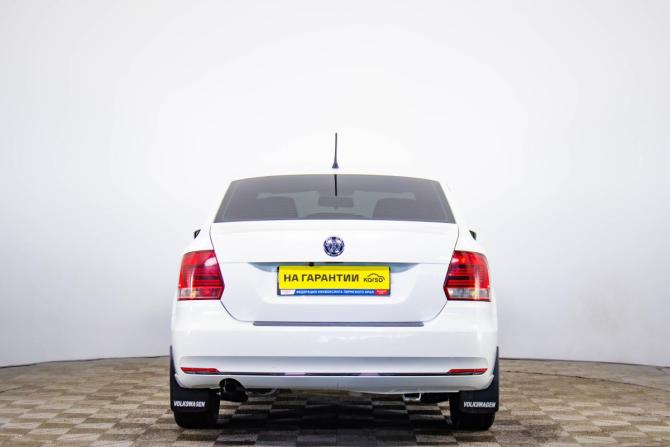 Volkswagen Polo V Рестайлинг с пробегом 2015 года, цена 599 000 рублей, 170465 км, седан, Автокод Объявления
