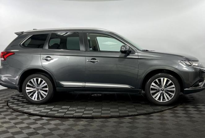 Mitsubishi Outlander III Рестайлинг 3 с пробегом 2019 года, цена 2 350 000 рублей, 164577 км, внедорожник, Автокод Объявления