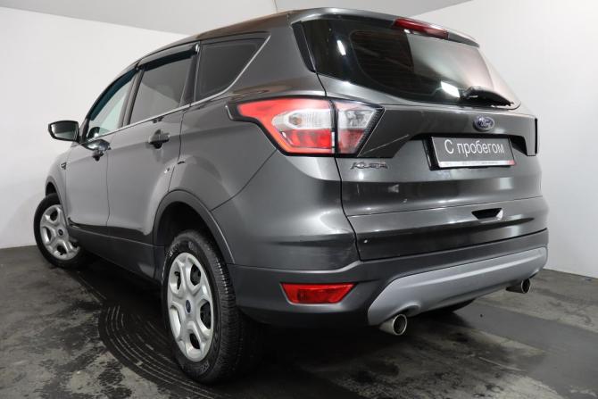 Ford Kuga II Рестайлинг с пробегом 2018 года, цена 1 549 000 рублей, 127000 км, внедорожник, Автокод Объявления