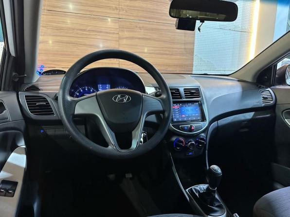 Hyundai Solaris I Рестайлинг с пробегом 2016 года, цена 725 000 рублей, 105700 км, седан, Автокод Объявления