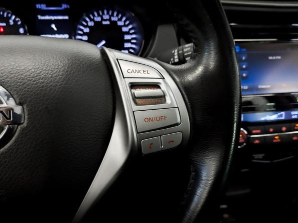 Nissan Qashqai II с пробегом 2018 года, цена 1 870 000 рублей, 124810 км, внедорожник, Автокод Объявления