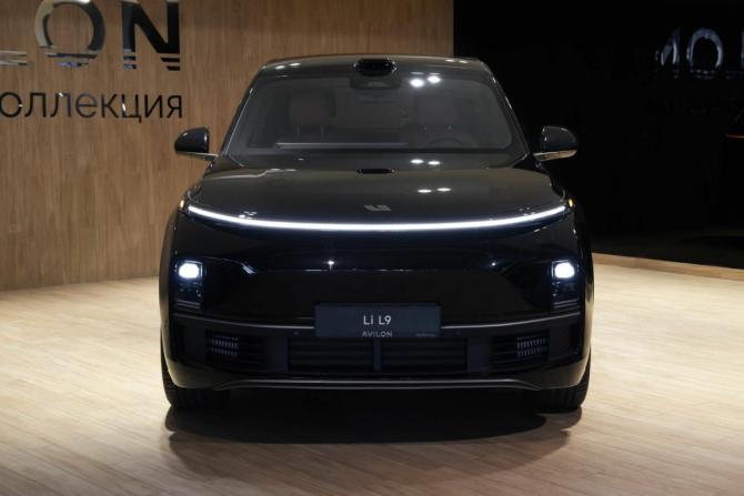 Новый Li Auto (Lixiang) L9 I Рестайлинг 2025 года, цена 11 990 000 рублей, внедорожник, Автокод Объявления