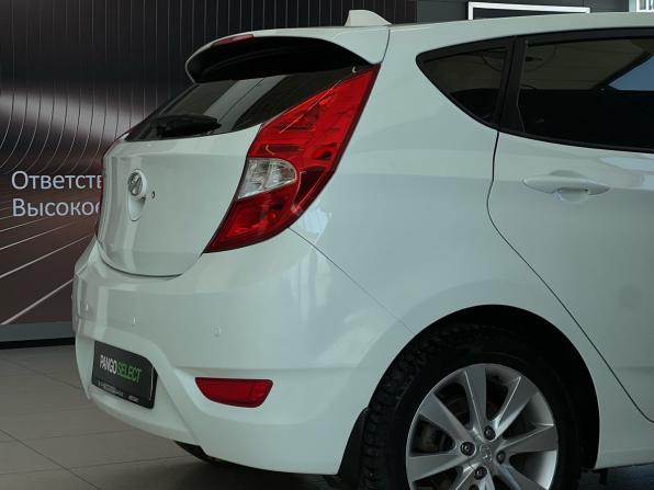 Hyundai Solaris I с пробегом 2012 года, цена 849 000 рублей, 180008 км, хэтчбек, Автокод Объявления