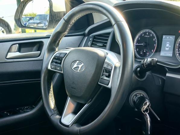 Hyundai Sonata VII (LF) Рестайлинг с пробегом 2019 года, цена 1 429 000 рублей, 132167 км, седан, Автокод Объявления