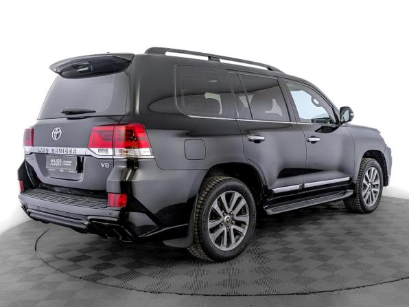 Toyota Land Cruiser 200 Series Рестайлинг 2 с пробегом 2017 года, цена 6 170 000 рублей, 177144 км, внедорожник, Автокод Объявления
