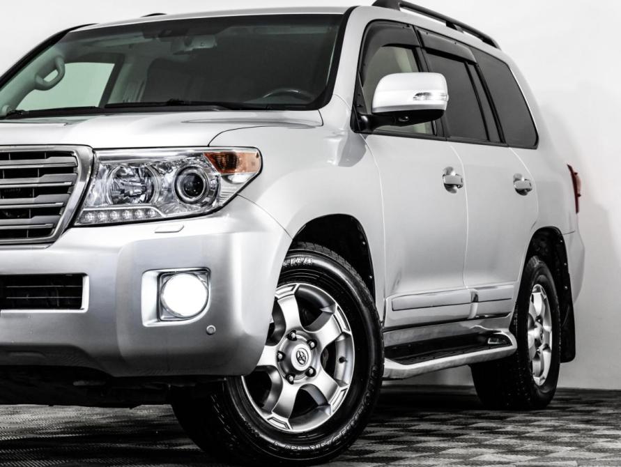 Toyota Land Cruiser 200 Series Рестайлинг 1 Санкт-Петербург  - изображение 2
