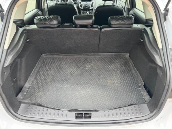 Ford Focus III с пробегом 2014 года, цена 929 900 рублей, 102507 км, хэтчбек, Автокод Объявления