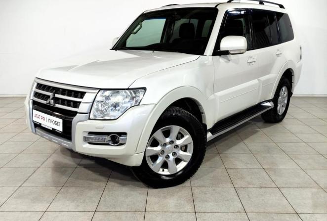 Mitsubishi Pajero IV Рестайлинг 2 с пробегом 2015 года, цена 2 150 000 рублей, 364109 км, внедорожник, Автокод Объявления