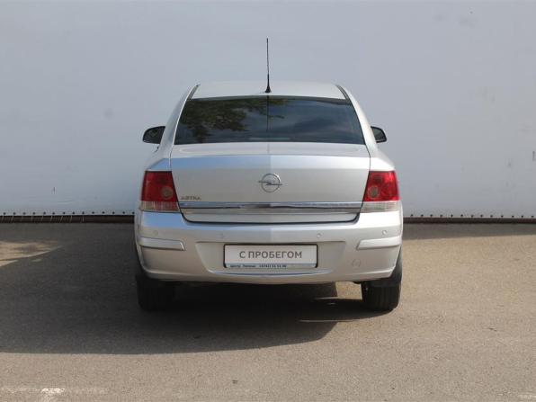 Opel Astra H Рестайлинг с пробегом 2012 года, цена 600 000 рублей, 163232 км, седан, Автокод Объявления