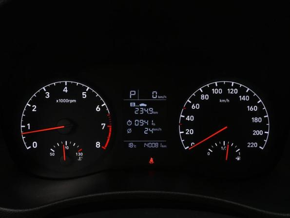 Hyundai Solaris II с пробегом 2018 года, цена 1 269 000 рублей, 140081 км, седан, Автокод Объявления