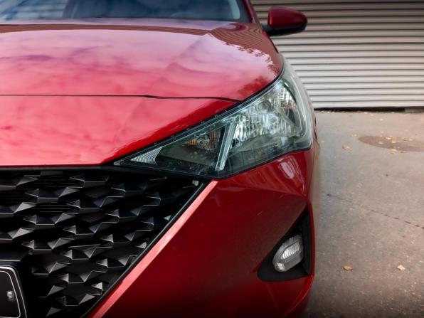 Hyundai Solaris II Рестайлинг с пробегом 2022 года, цена 1 680 000 рублей, 55981 км, седан, Автокод Объявления