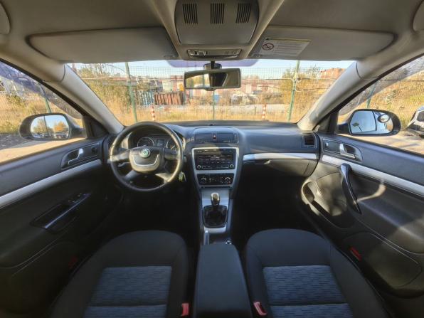 Skoda Octavia II (A5) Рестайлинг с пробегом 2013 года, цена 699 000 рублей, 223000 км, лифтбек, Автокод Объявления