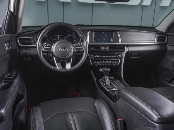 Kia Optima IV Рестайлинг с пробегом 2018 года, цена 1 499 000 рублей, 210576 км, седан, Автокод Объявления