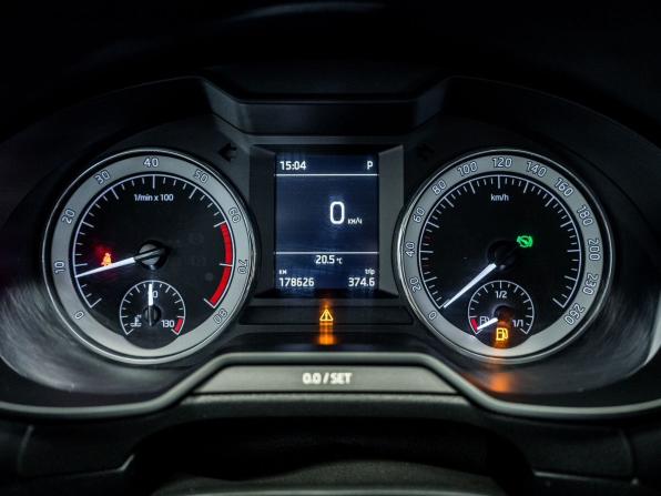 Skoda Octavia III (A7) Рестайлинг с пробегом 2018 года, цена 1 680 000 рублей, 178000 км, лифтбек, Автокод Объявления