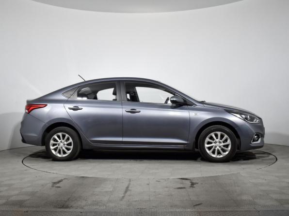 Hyundai Solaris II с пробегом 2019 года, цена 1 360 000 рублей, 69761 км, седан, Автокод Объявления