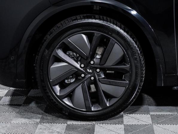 Li Auto (Lixiang) L9 I с пробегом 2023 года, цена 5 750 000 рублей, 58000 км, внедорожник, Автокод Объявления