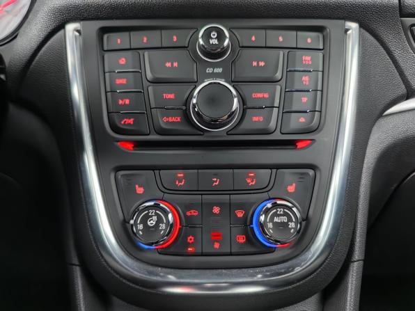 Opel Mokka I с пробегом 2015 года, цена 1 099 000 рублей, 189615 км, внедорожник, Автокод Объявления