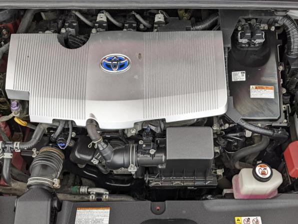Toyota Prius IV (XW50) с пробегом 2017 года, цена 1 930 000 рублей, 134141 км, лифтбек, Автокод Объявления