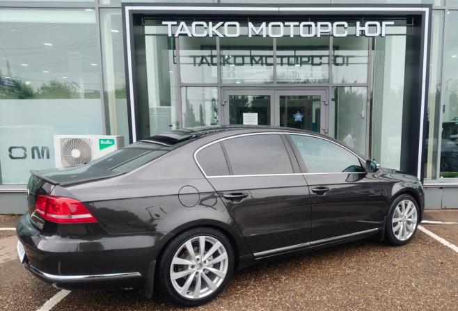 Volkswagen Passat B7 с пробегом 2011 года, цена 1 008 900 рублей, 257848 км, седан, Автокод Объявления