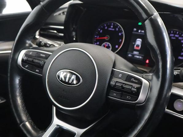 Kia K5 III с пробегом 2021 года, цена 2 029 000 рублей, 174482 км, седан, Автокод Объявления