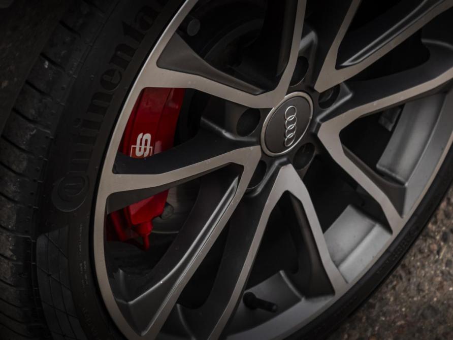 Audi A4 V (B9) Москва  - изображение 11
